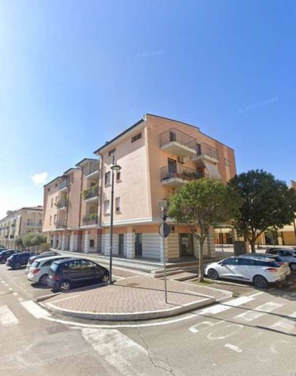 Appartamento in residenziale in Via Marche 3