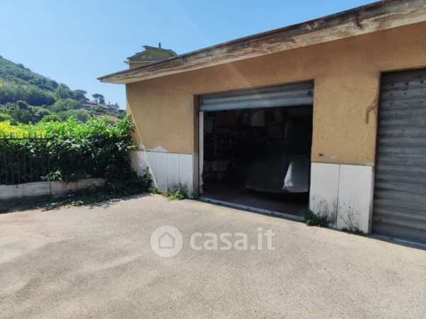 Box/posto auto in residenziale in Via San Nicola