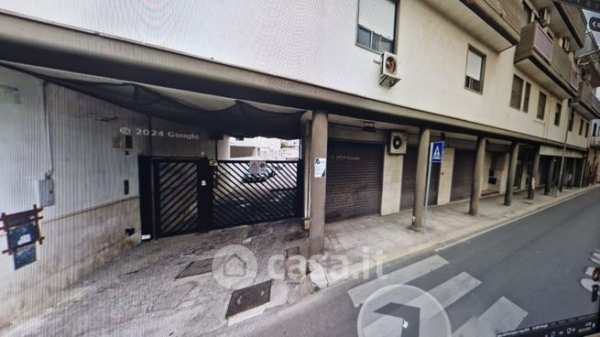 Box/posto auto in residenziale in Via Vittorio Veneto 193