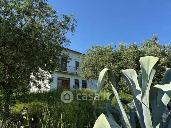 Rustico/casale in residenziale in Via Fonte Oliva