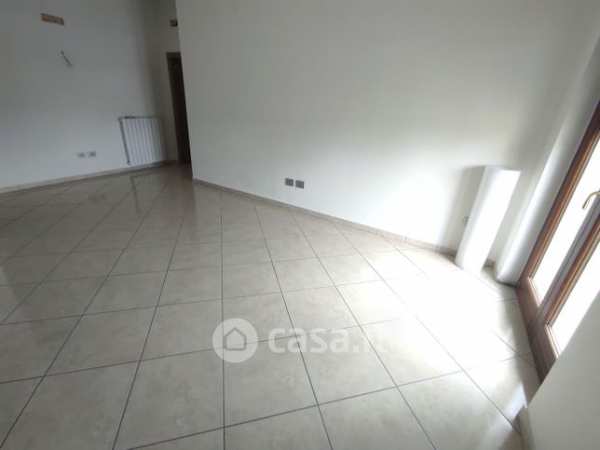 Appartamento in residenziale in Via Picentia 24