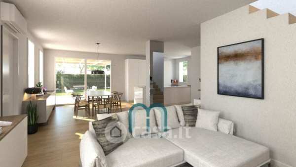 Casa bi/trifamiliare in residenziale in Via Valmarana 81