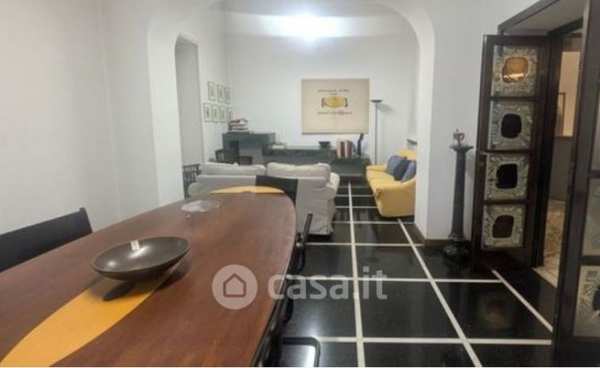 Ufficio in commerciale in Via Assarotti 17