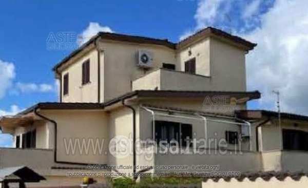 Appartamento in residenziale in Via Tullio Ascarelli 183