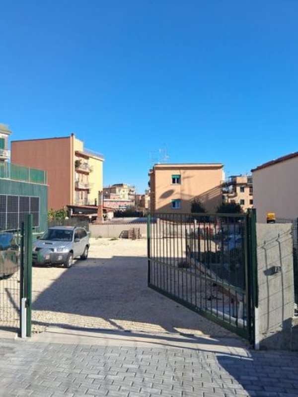 Terreno agricolo in commerciale in Via Augusto Castellani 20