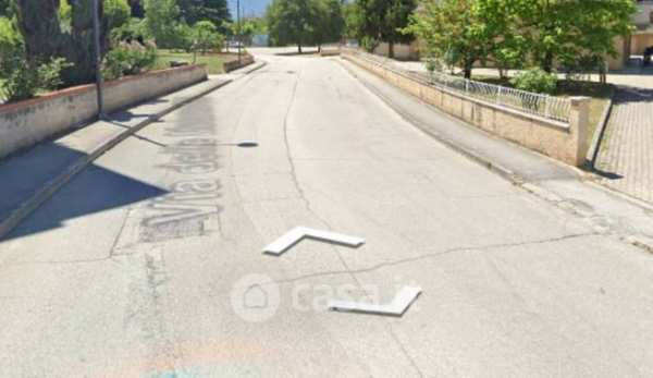 Box/posto auto in residenziale in Viale delle Metamorfosi