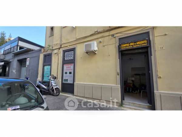 Negozio/locale commerciale in commerciale in Via Enea 12
