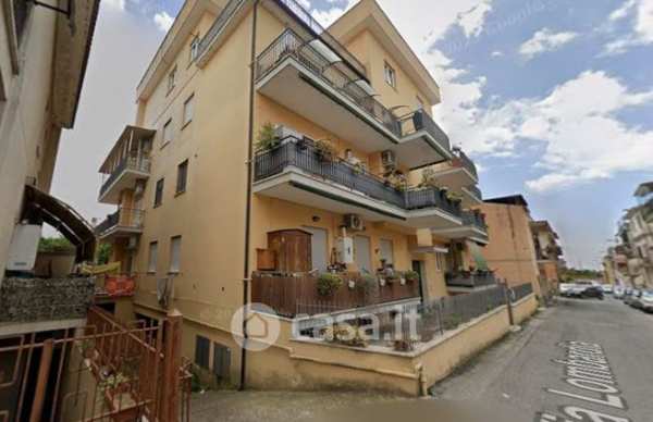 Box/posto auto in residenziale in Via Lombardia