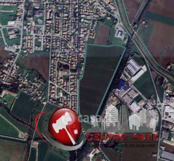 Terreno agricolo in commerciale in Via Roma