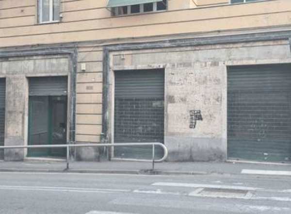 Ufficio in commerciale in Via Conte Appiano 20