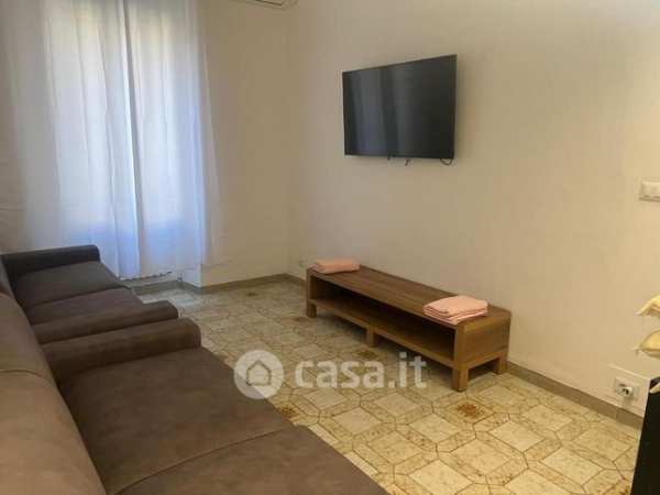 Attivitã /licenza (con o senza mura) in commerciale in Via Conte Rosso 7