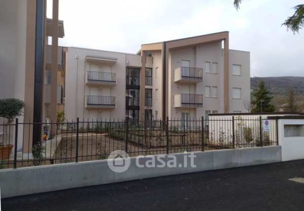 Appartamento in residenziale in Via Valpantena 145