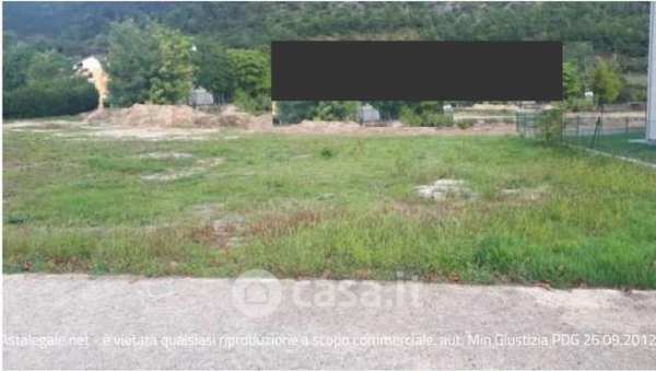 Terreno agricolo in commerciale in 