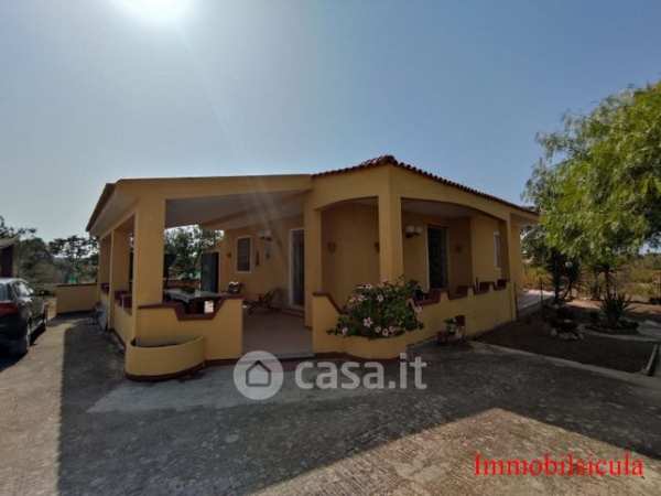 Villa in residenziale in Via delle Orchidee
