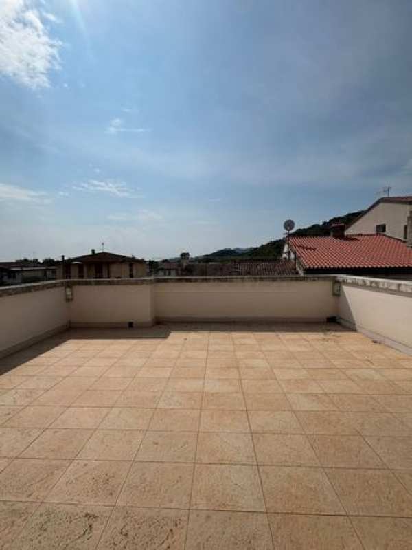 Appartamento in residenziale in Via Grisi