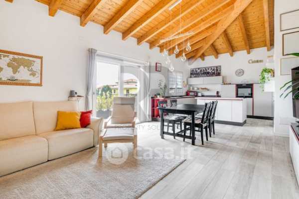 Appartamento in residenziale in Via Vincenzo Bellini 39