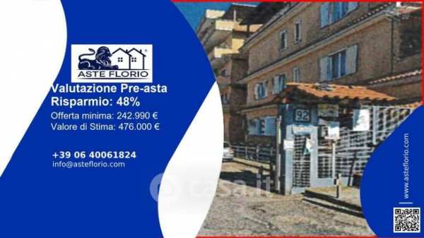 Capannone in commerciale in Via Comunale Guantai Ad Orsolone 92