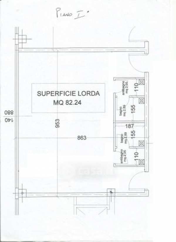 Ufficio in commerciale in 