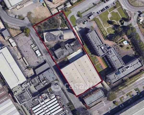 Capannone in commerciale in Via Antonio Pacinotti 16