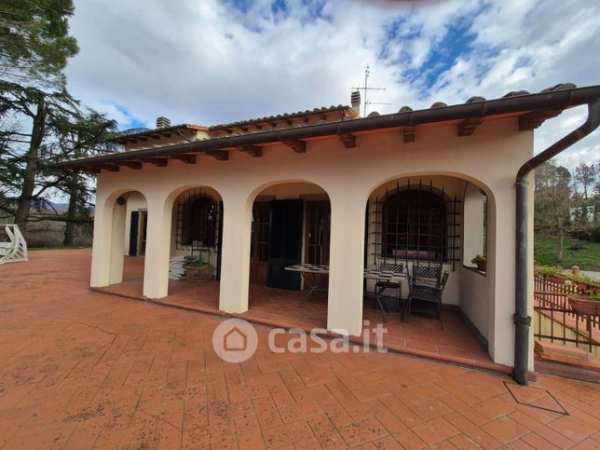 Villa in residenziale in 