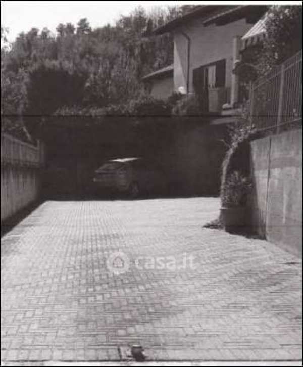 Villa in residenziale in Via C. Pavese 34