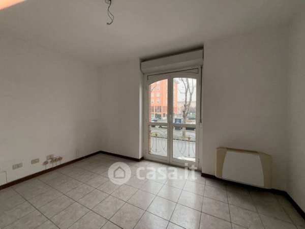 Ufficio in commerciale in 