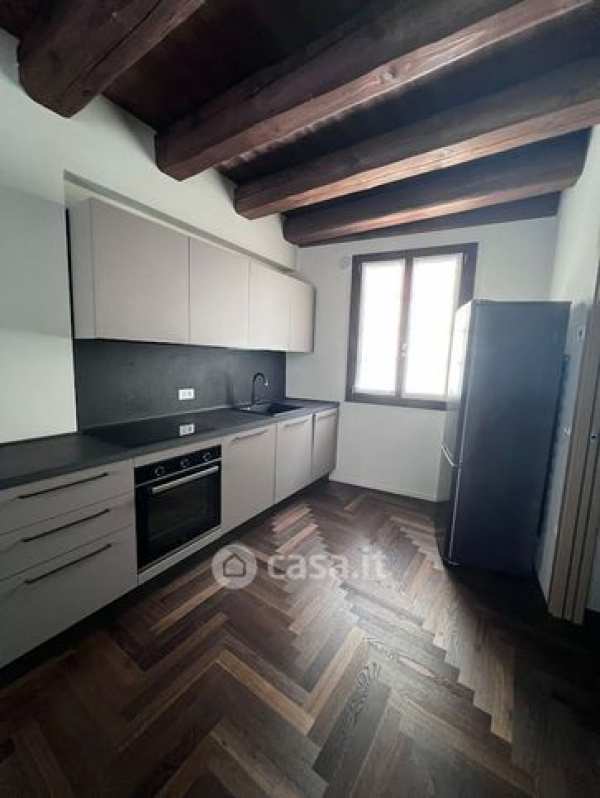 Appartamento in residenziale in Via Beata Giovanna