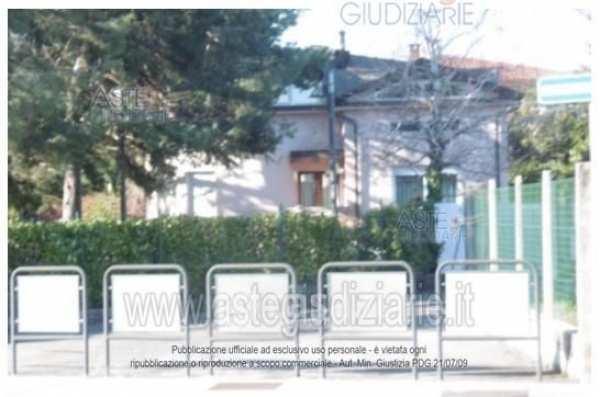 Villa in residenziale in Via Trieste 247