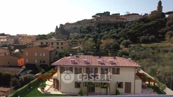 Villetta a schiera in residenziale in Via di Collina