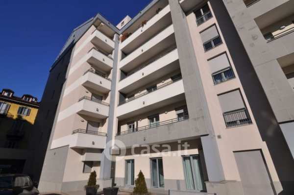 Ufficio in commerciale in Via Valeggio 7