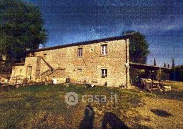 Villa in residenziale in Strada Regionale 142