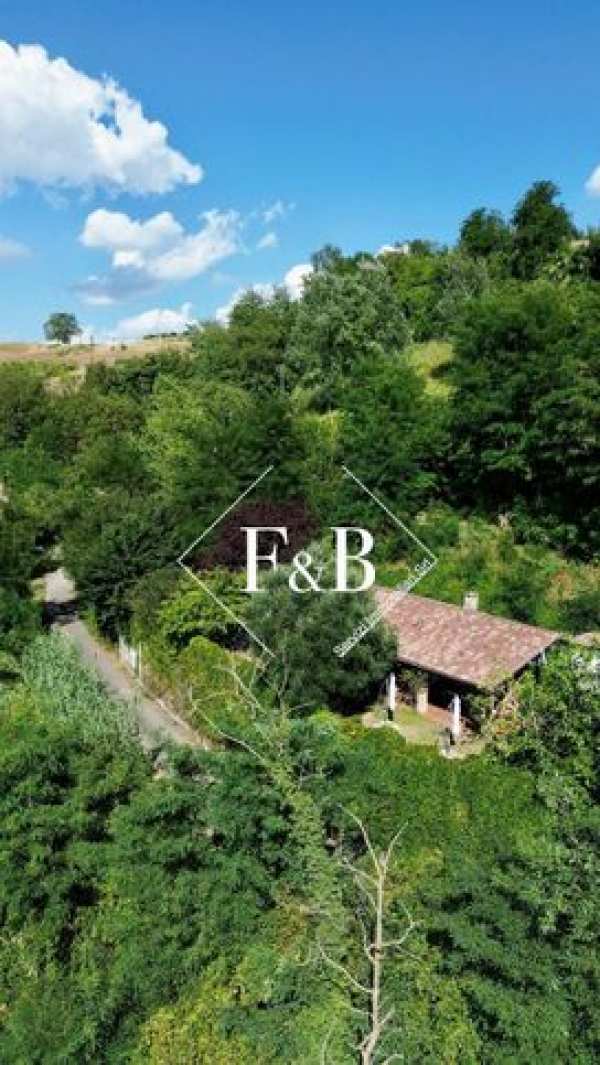 Casa indipendente in residenziale in Regione Cavolpi 17