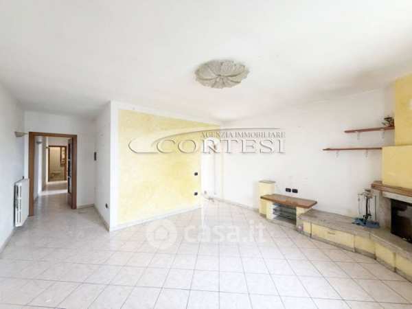 Villetta a schiera in residenziale in Via Cervino 4