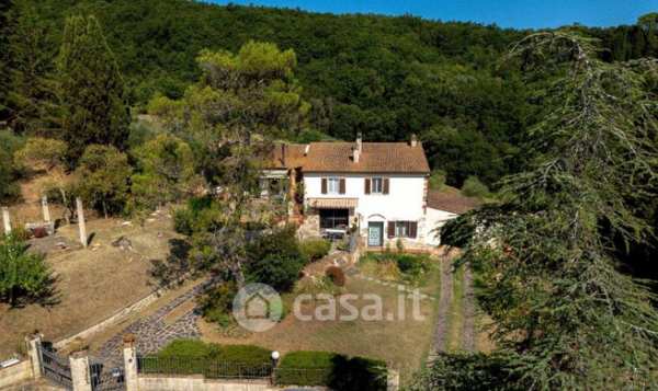Villa in residenziale in 