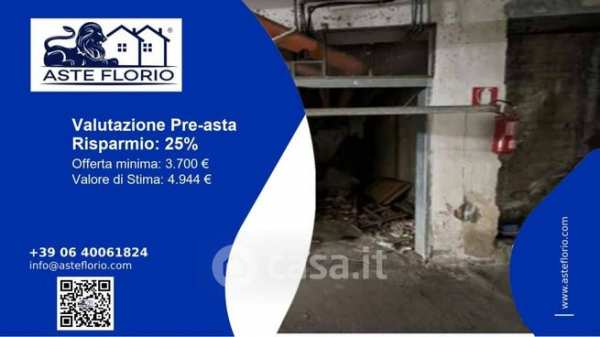 Box/posto auto in residenziale in Via Vittorio Emanuele