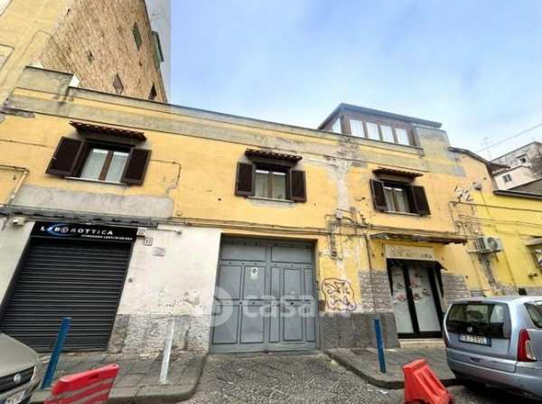 Ufficio in commerciale in Strettola San Anna alle Paludi 17