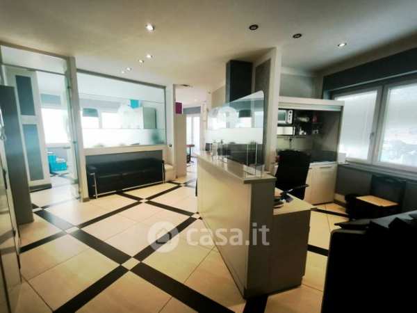 Ufficio in commerciale in Via Benedetto Marcello 4