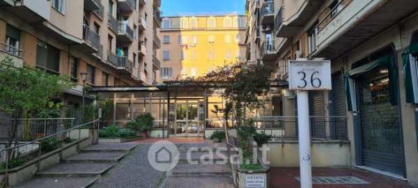 Ufficio in commerciale in Corso Sardegna 36