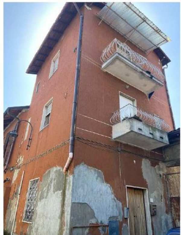 Appartamento in residenziale in Via Fara 26