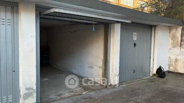 Box/posto auto in residenziale in 