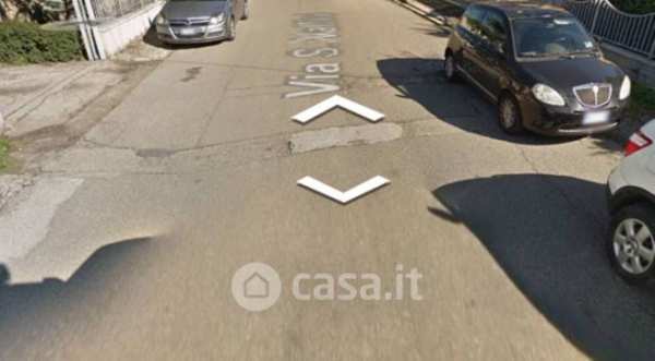Capannone in commerciale in Via San Vallini