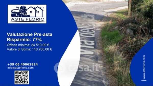 Terreno agricolo in commerciale in Via della Valle