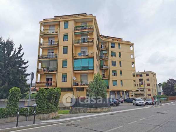 Box/posto auto in residenziale in Via Monte Nero 26