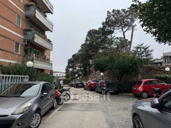 Box/posto auto in residenziale in Via Francesco Cilea 276