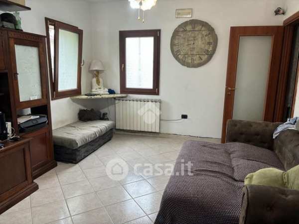 Appartamento in residenziale in Via Altinia 280