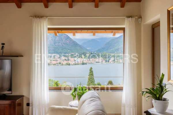 Villa in residenziale in Via Agrano 7