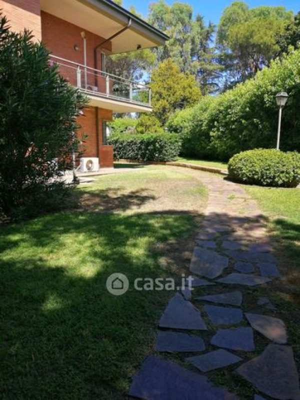 Ufficio in commerciale in Viale dell'Esperanto