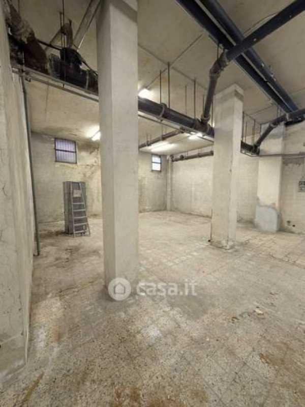 Capannone in commerciale in Via 8 Ottobre 2001 1