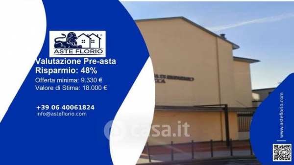 Box/posto auto in residenziale in Via Roma