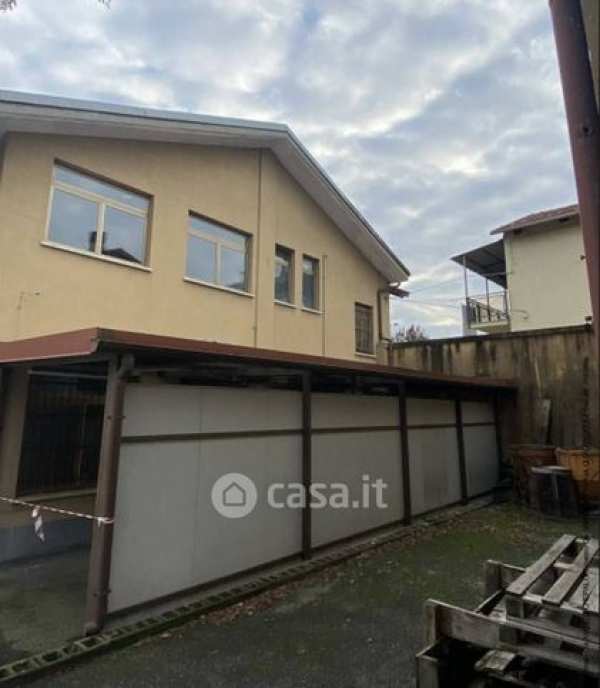 Capannone in commerciale in Via Sandro Botticelli 151